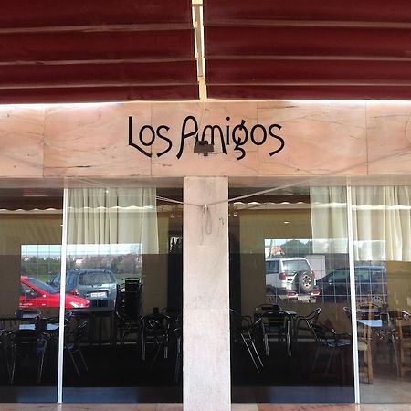 Hostal Los Amigos Olivenza Exterior photo