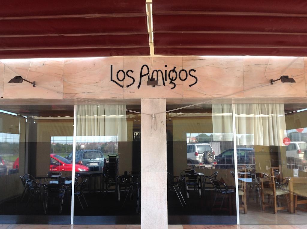 Hostal Los Amigos Olivenza Exterior photo