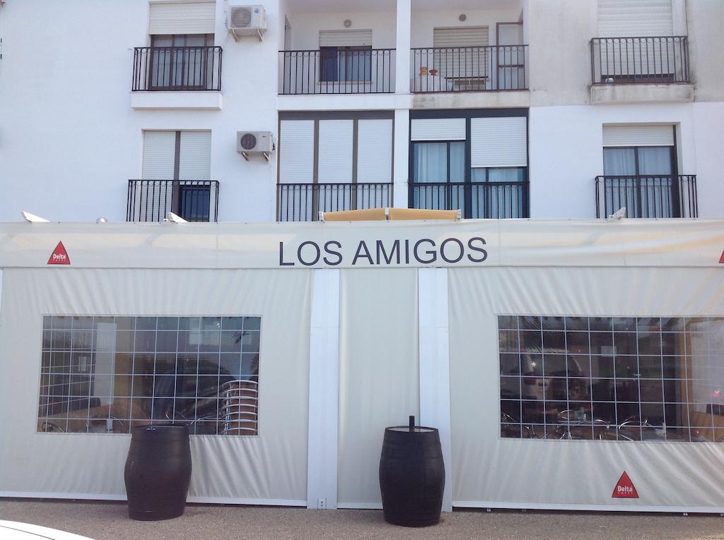 Hostal Los Amigos Olivenza Exterior photo