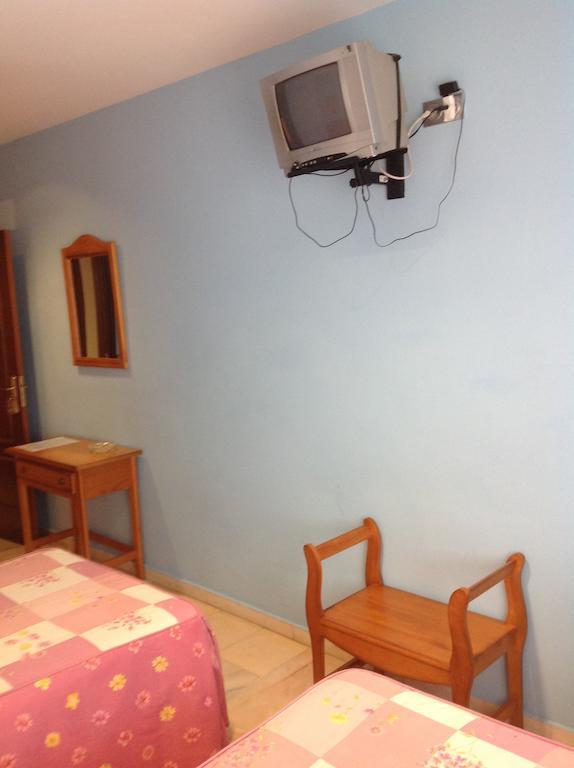 Hostal Los Amigos Olivenza Room photo